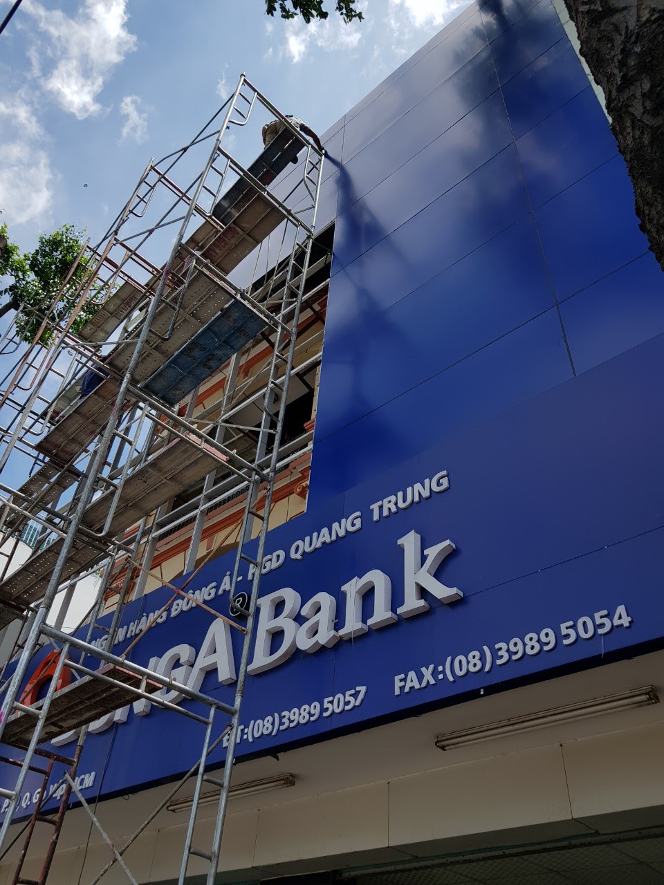 Thi Cong Bang Hieu Aluminium3