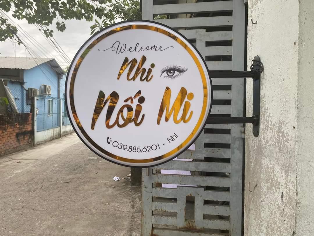 Mẫu hộp đèn tròn cho spa