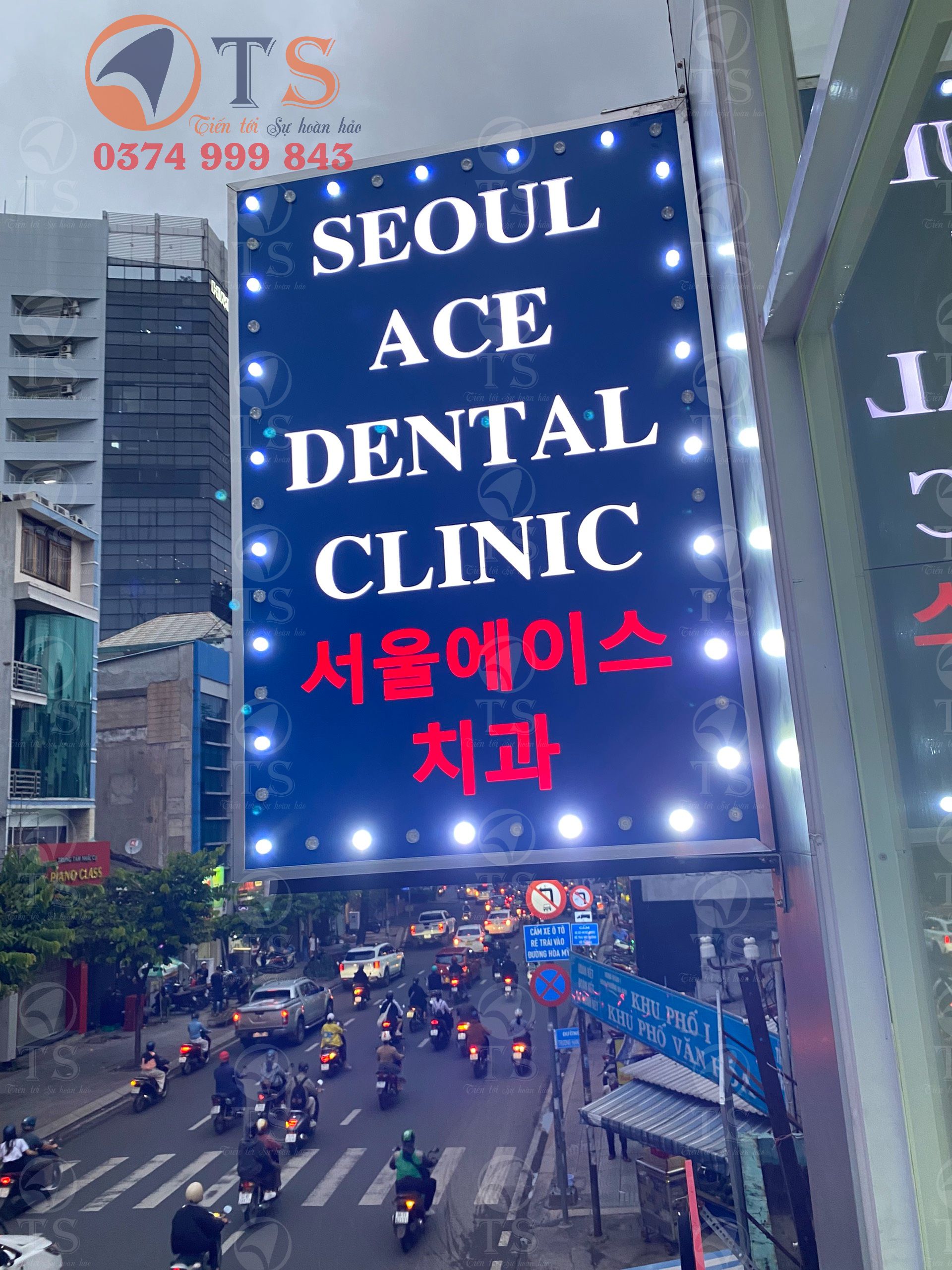 Hộp đèn vẫy led