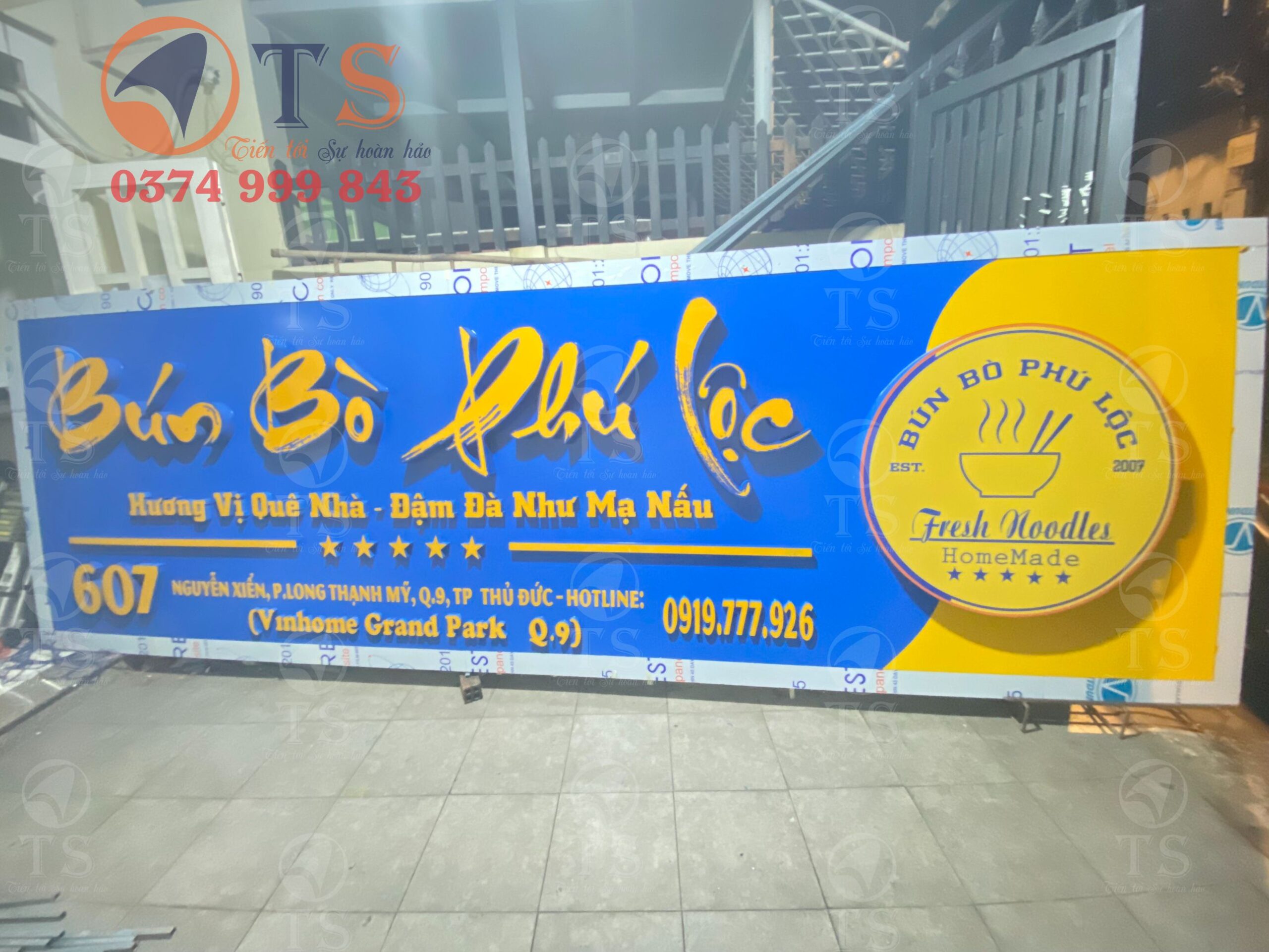 Bảng hiệu bún bò