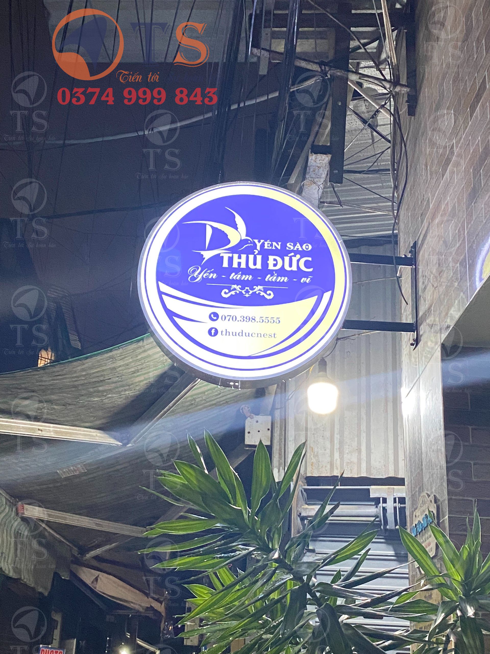 Hộp đèn tròn Yến Sào