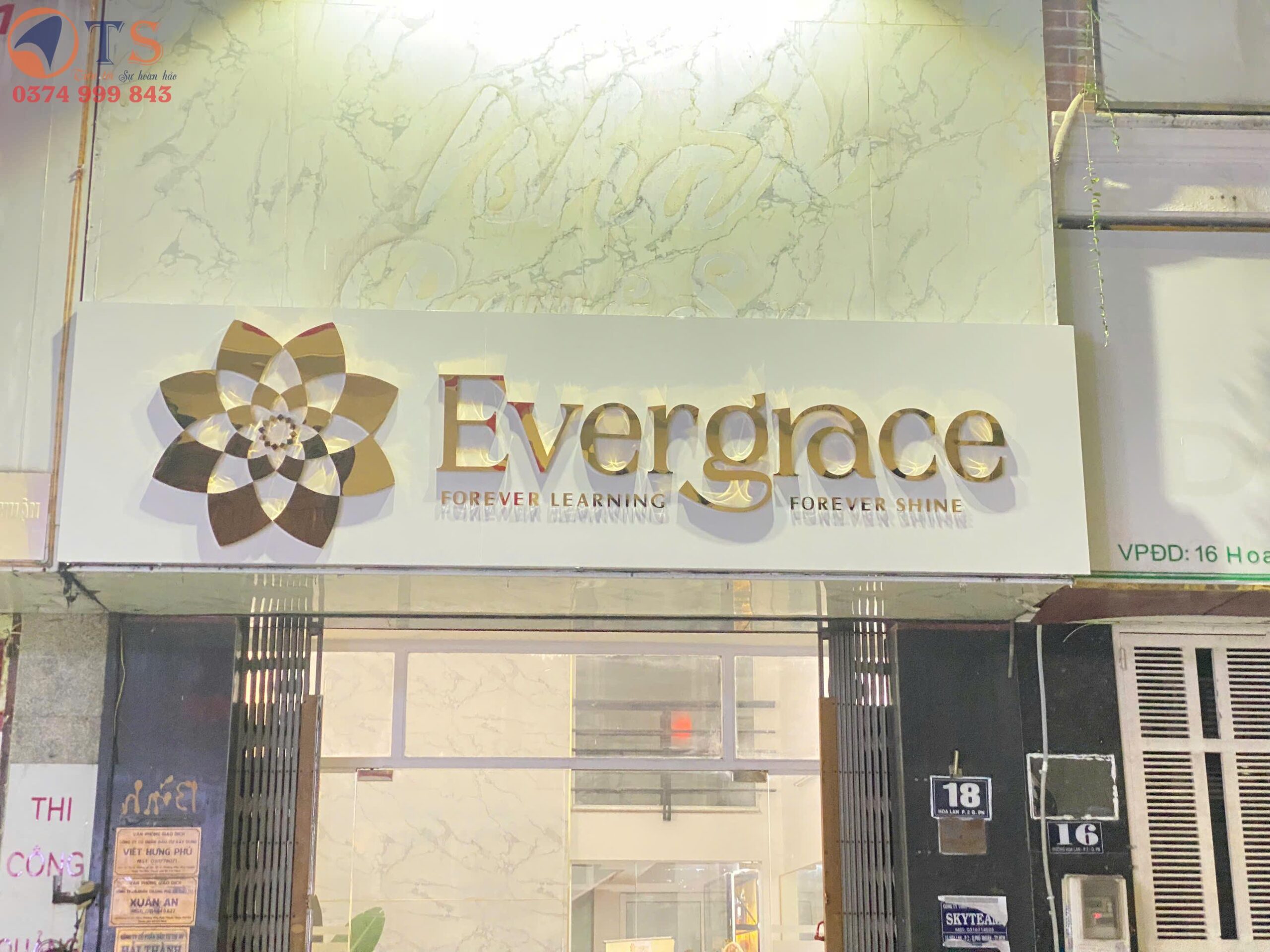 Những mẫu bảng hiệu quảng cáo ấn tượng, bảng hiệu thu hút!