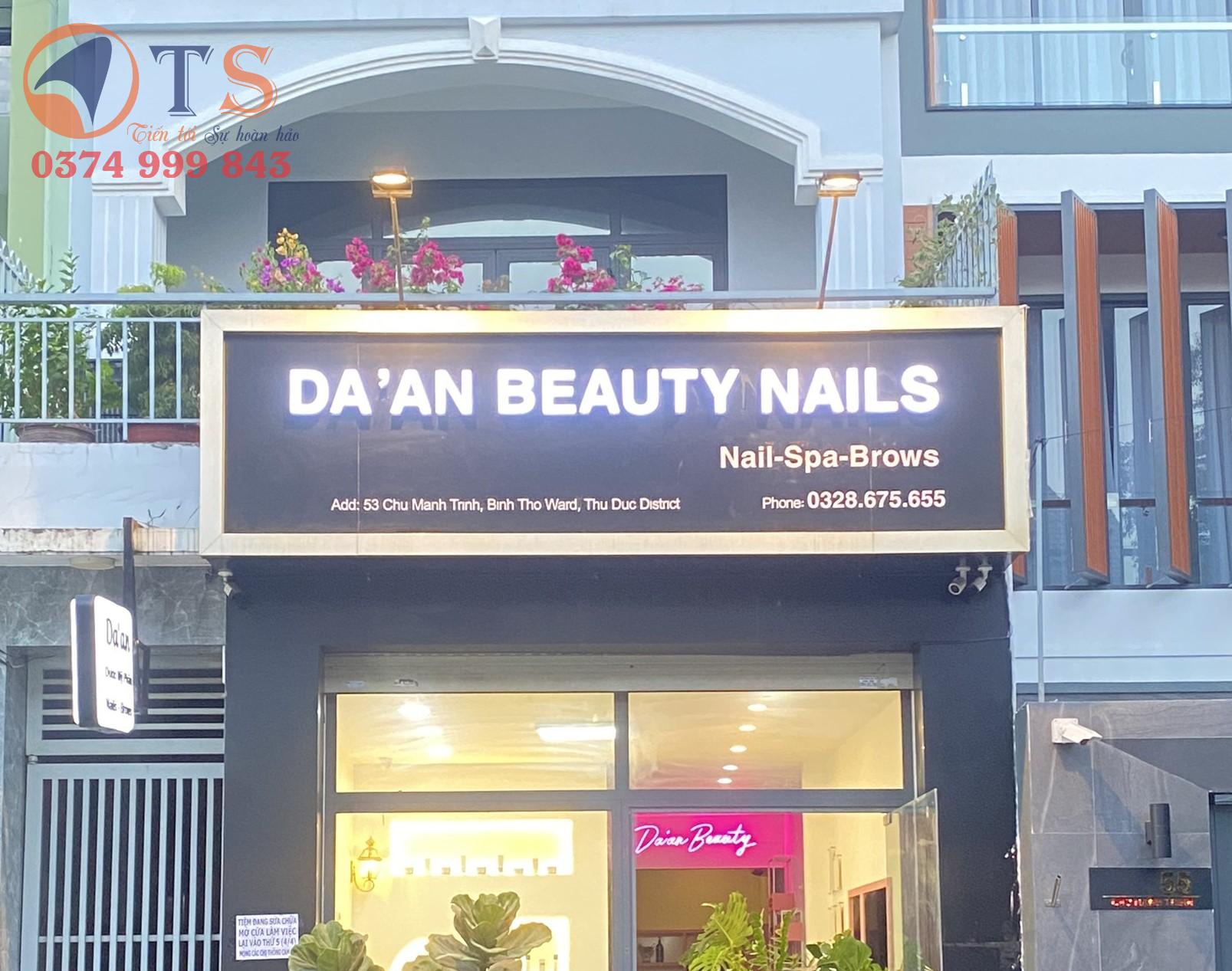 Bảng hiệu Nail- Spa