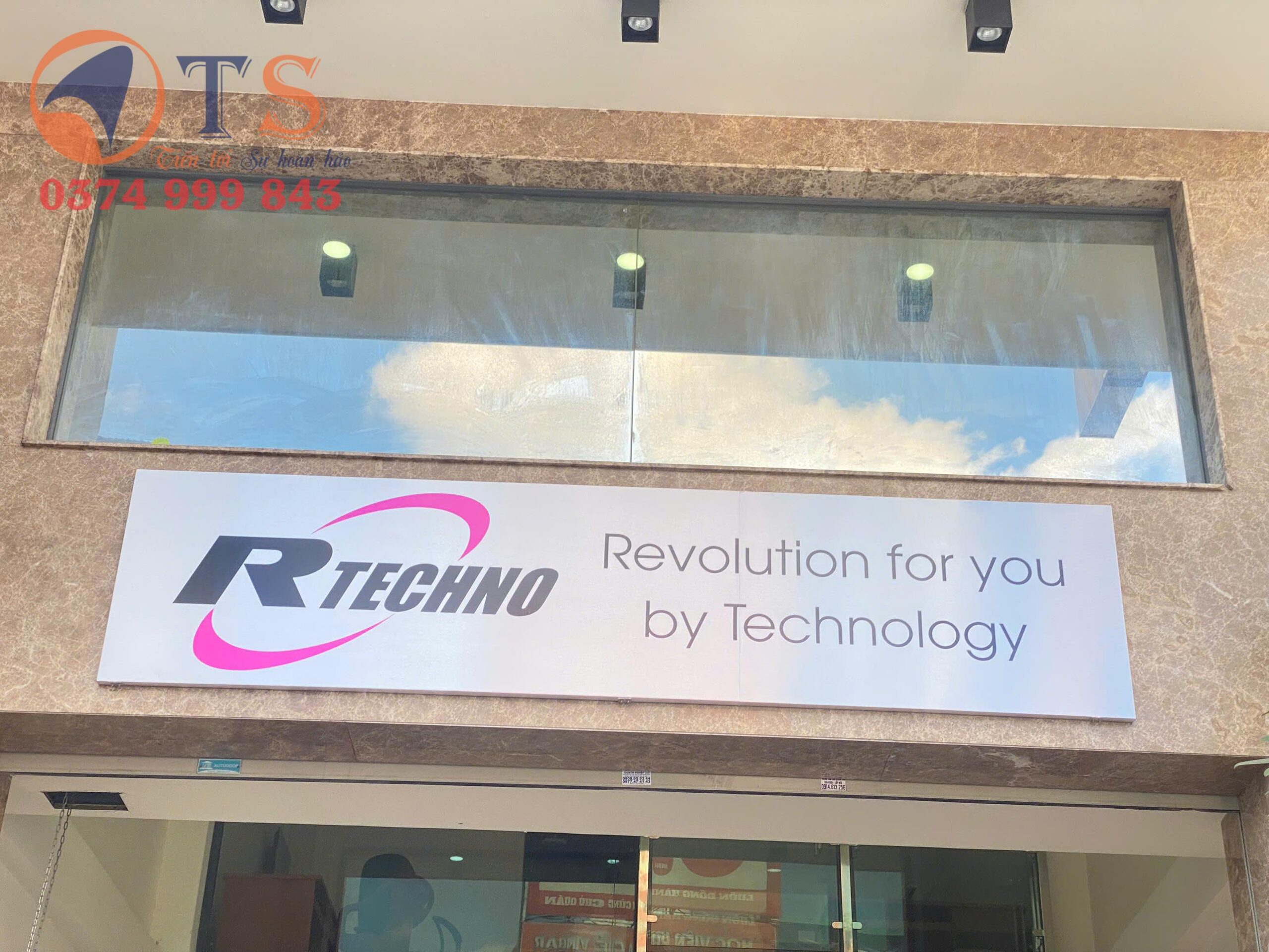 💡 5 Bí Quyết Làm Bảng Hiệu Quảng Cáo Thu Hút Khách Hàng Từ Cái Nhìn Đầu Tiên