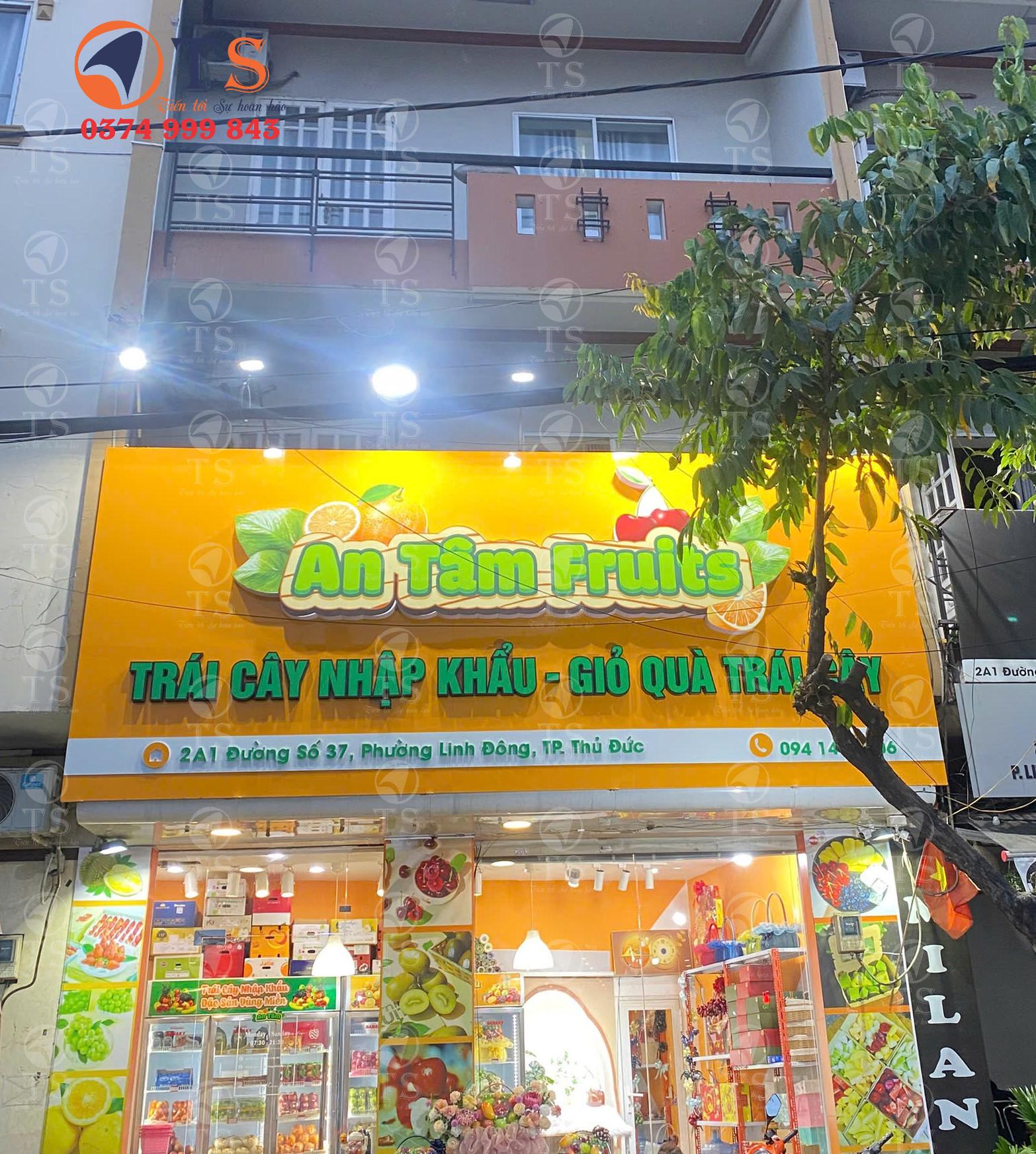 Bảng hiệu chữ nổi